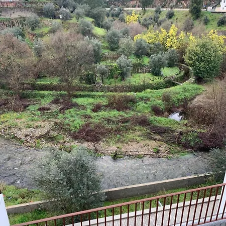 Casa Do Cabecinho * 팜필료자 다 세하